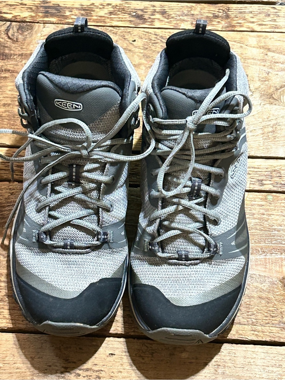 KEEN Gray Women's Athletic Lace-Up Trail Sneakers